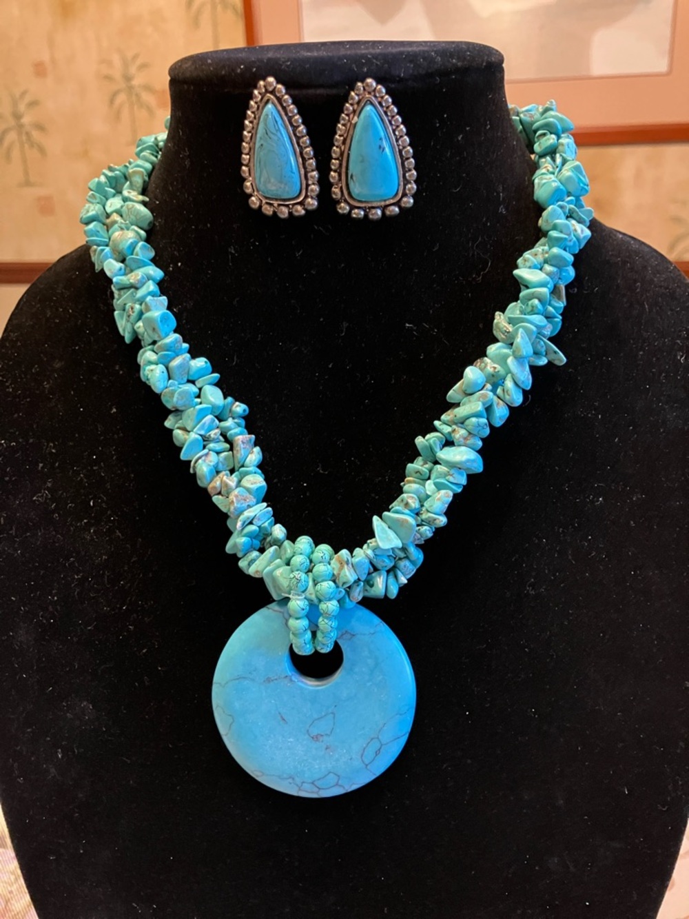 MULTI STRAND CHUNKY TURQUOISE NUGGET NECKLACE WITH EARRINGS